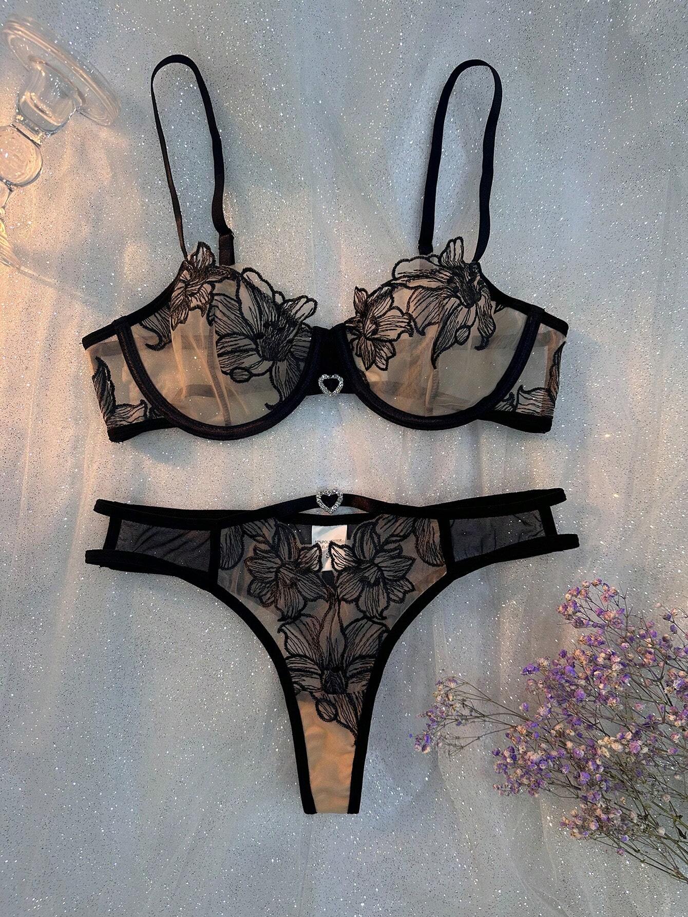 Flower Embroidered Mesh & Rhinestone Decor Heart Shaped Ring Adornment Bra & Panty Lingerie Set