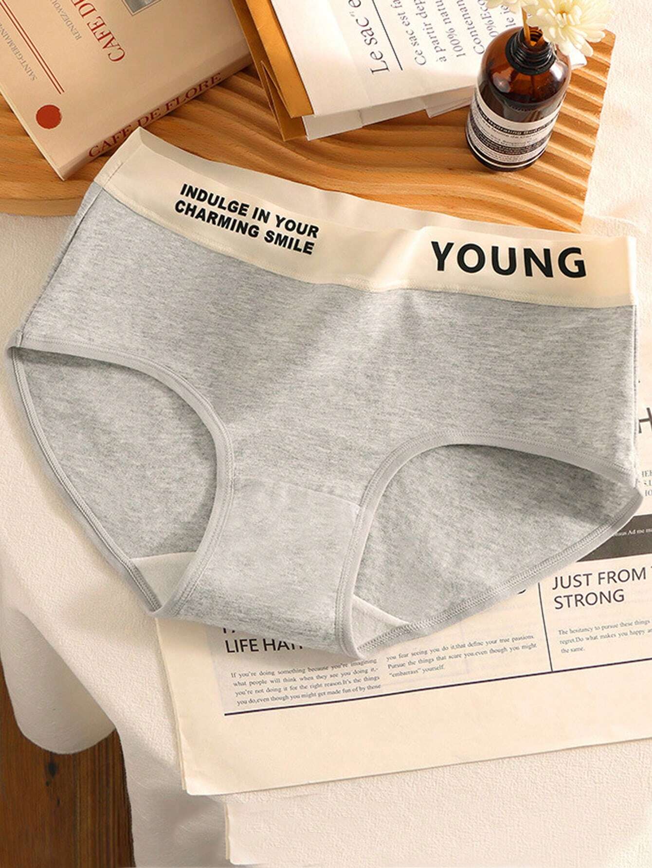 apanese-Style Mid-Rise Student Sports Wind Sweet Letter Triangle Panties