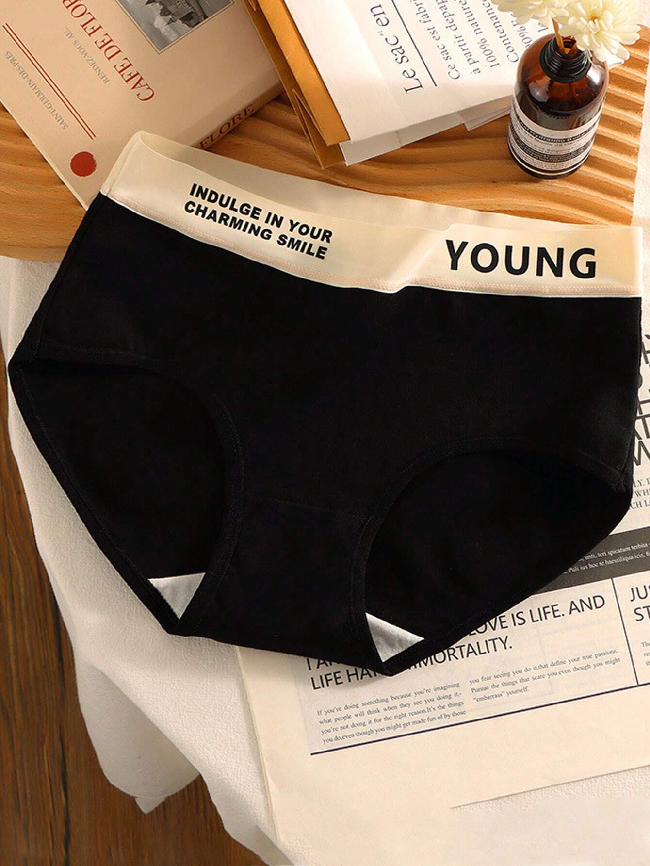 apanese-Style Mid-Rise Student Sports Wind Sweet Letter Triangle Panties