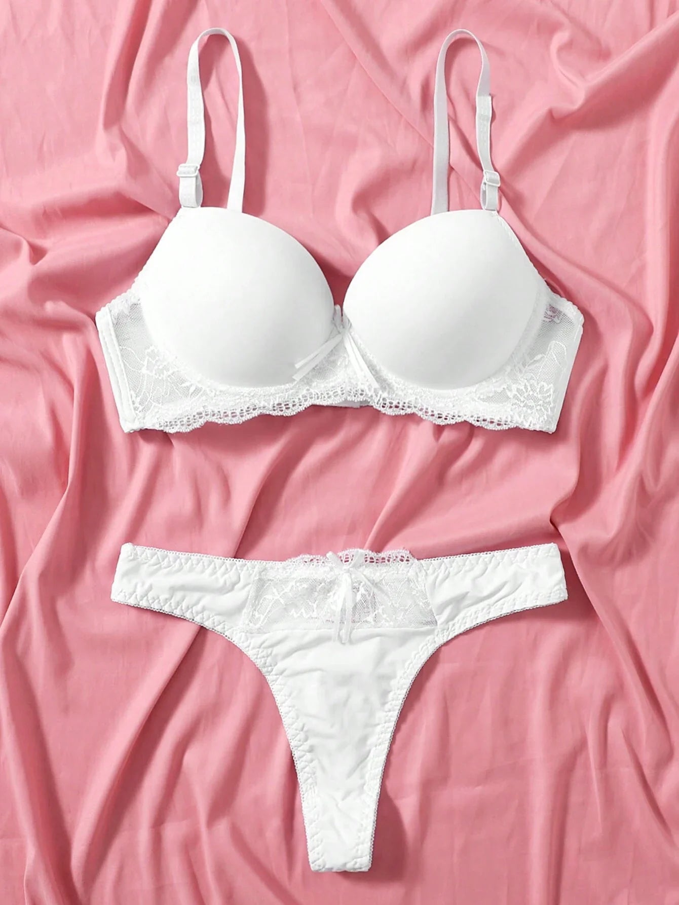 Contrast Lace Underwire Bra & Panty Lingerie Set