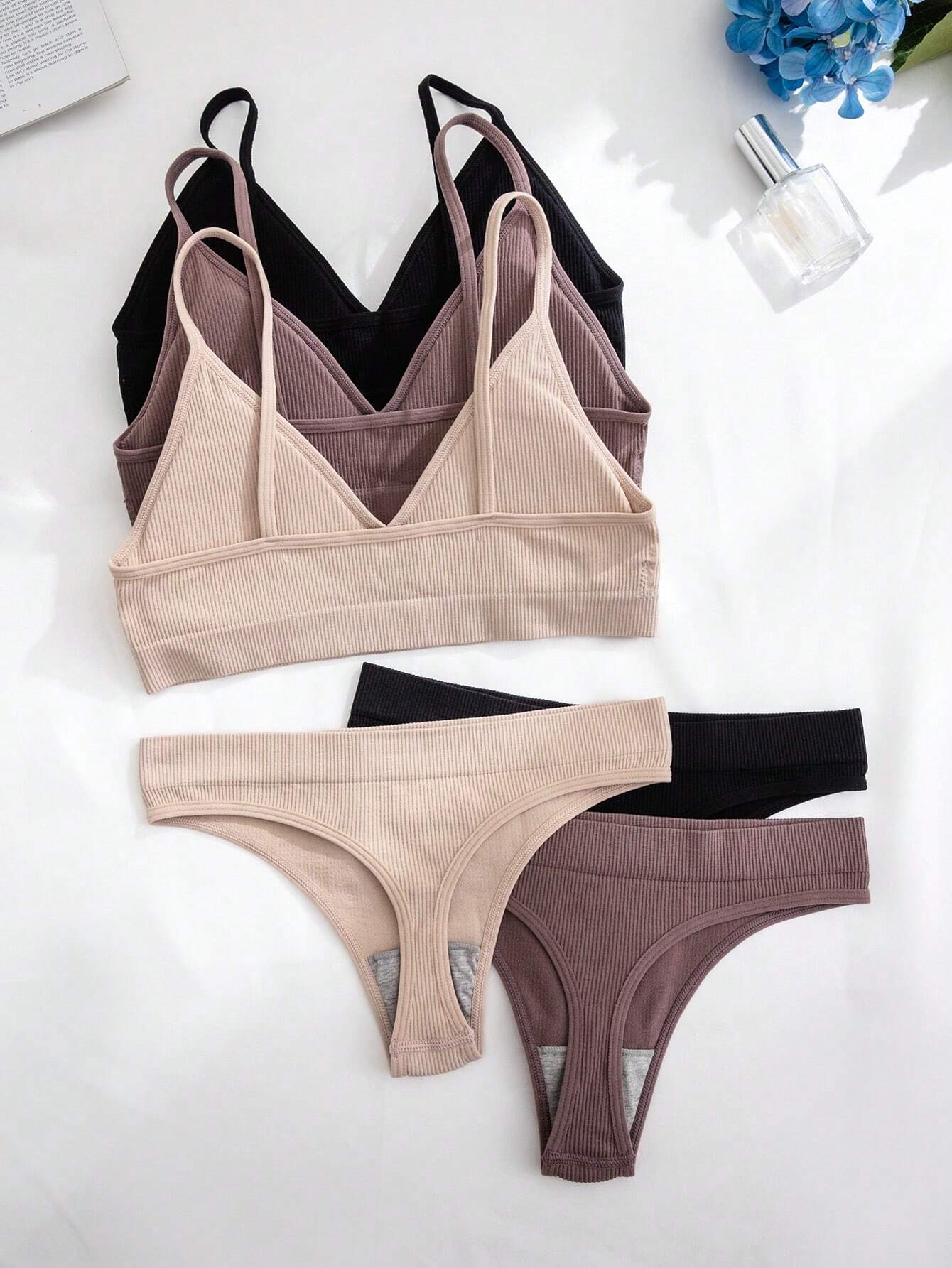 Women's Leisure Series Seamless Wire-Free Underwear Thong Set