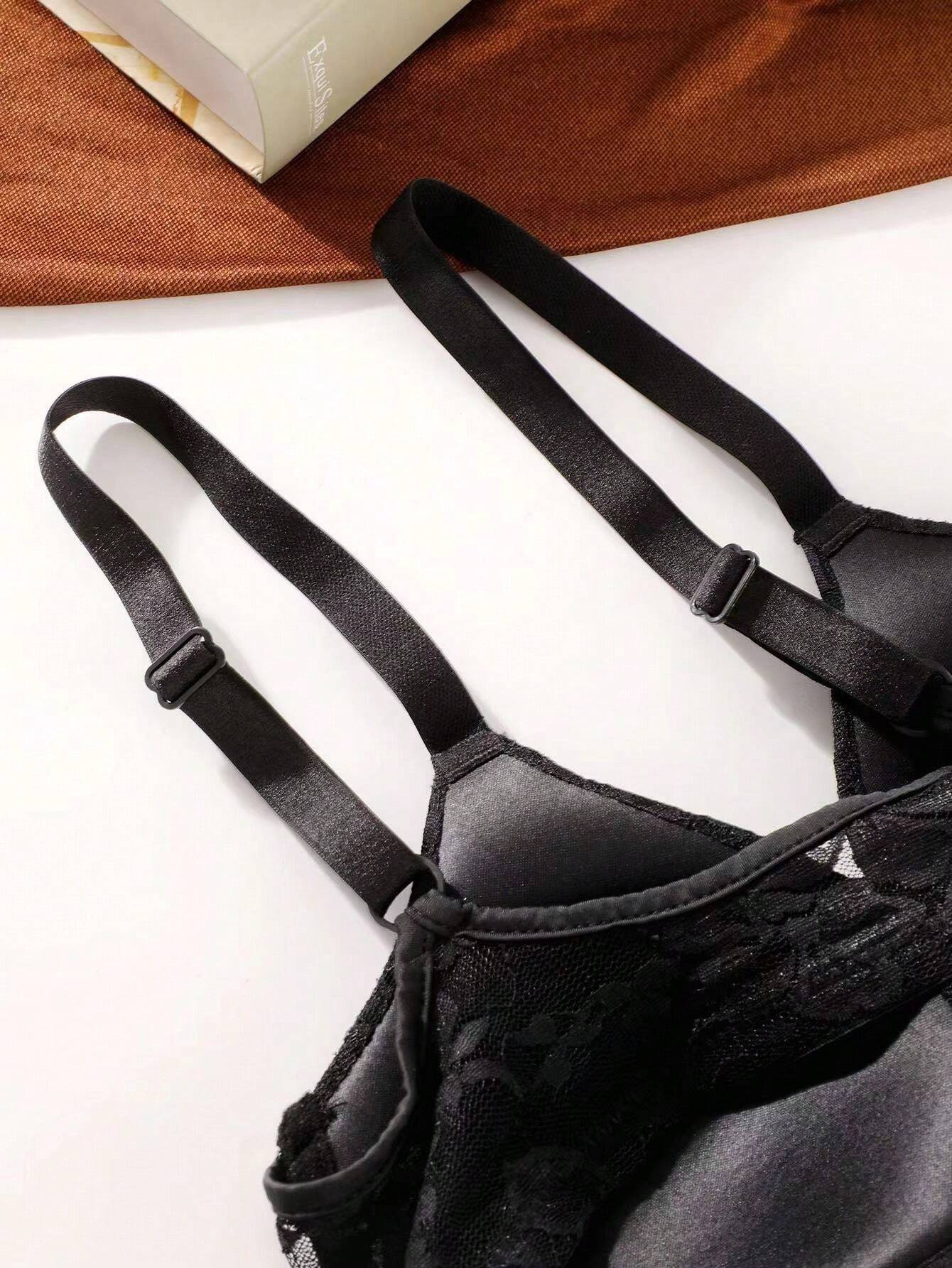 1set Women Front Closure Lace Trim Wireless Bra And Panty Lingerie Set