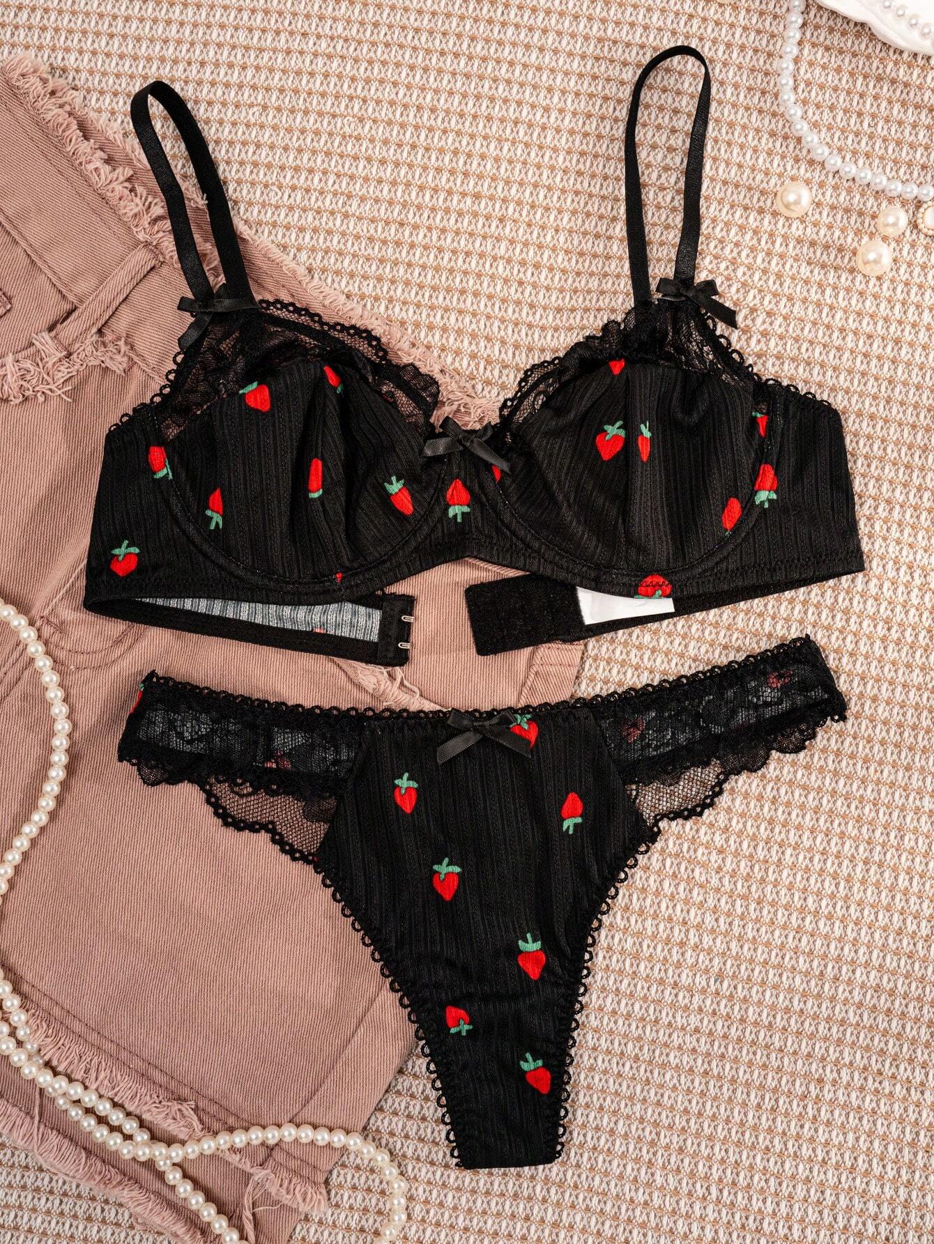 1set Women Black Strawberry Printed Lace Trim Bra Set