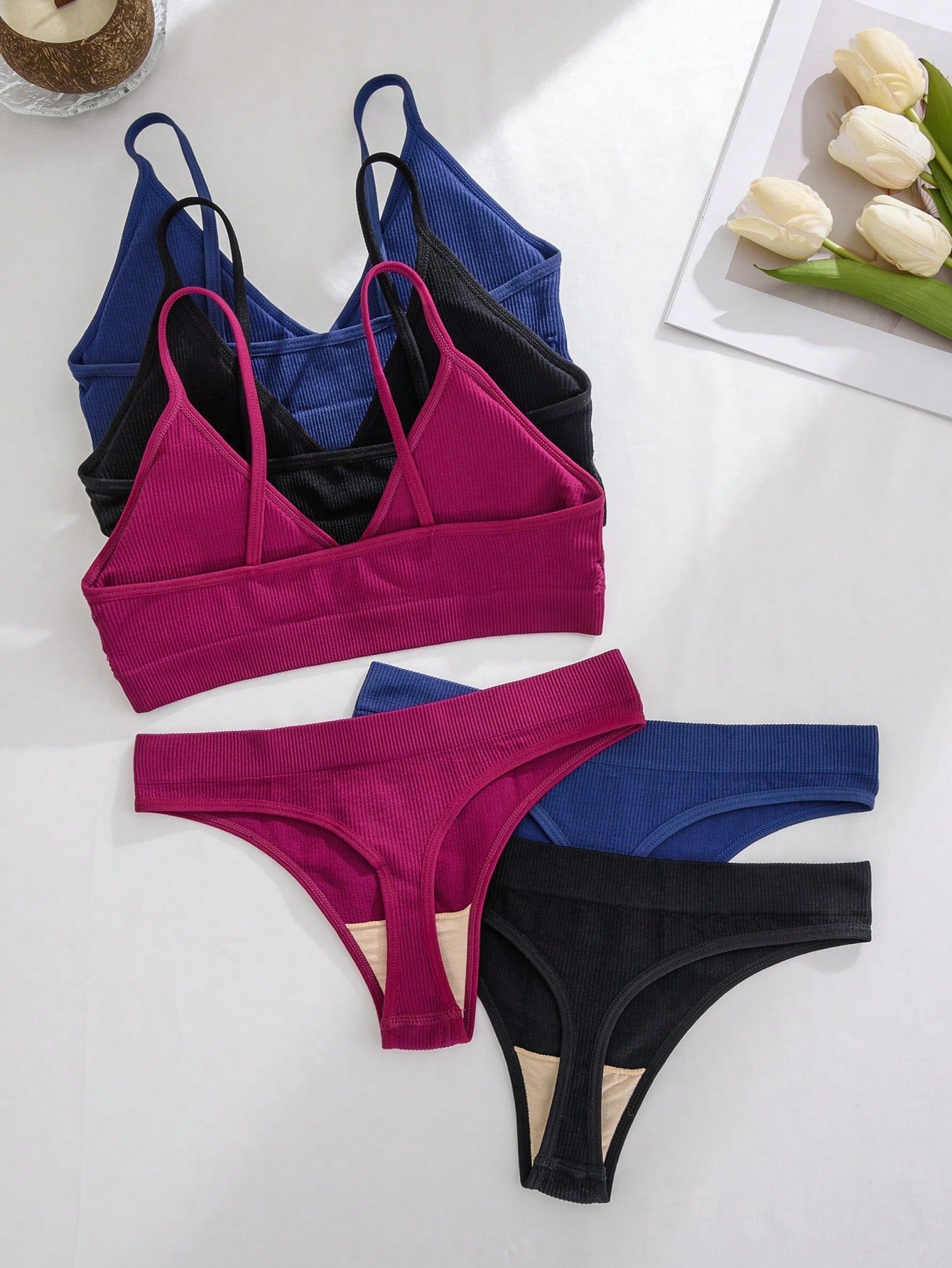 Women's Leisure Series Seamless Wire-Free Underwear Thong Set