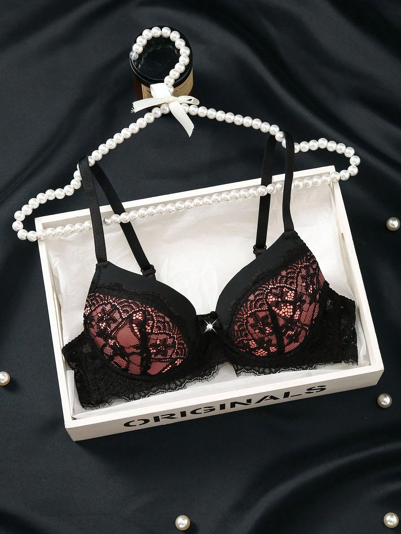 1pc Contrast Lace Sexy Push-Up Romantic Underwire Bra Set