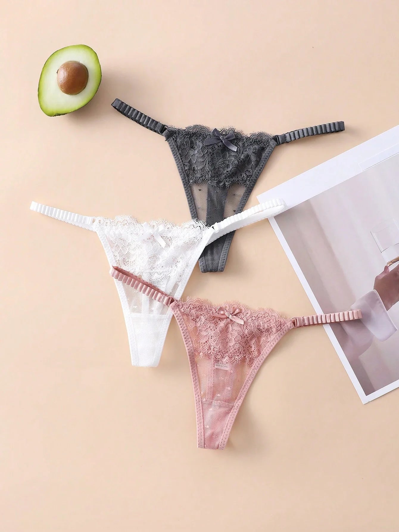 Women's Contrast Lace Bow Decor Sexy Thong Panties Multicolor 5