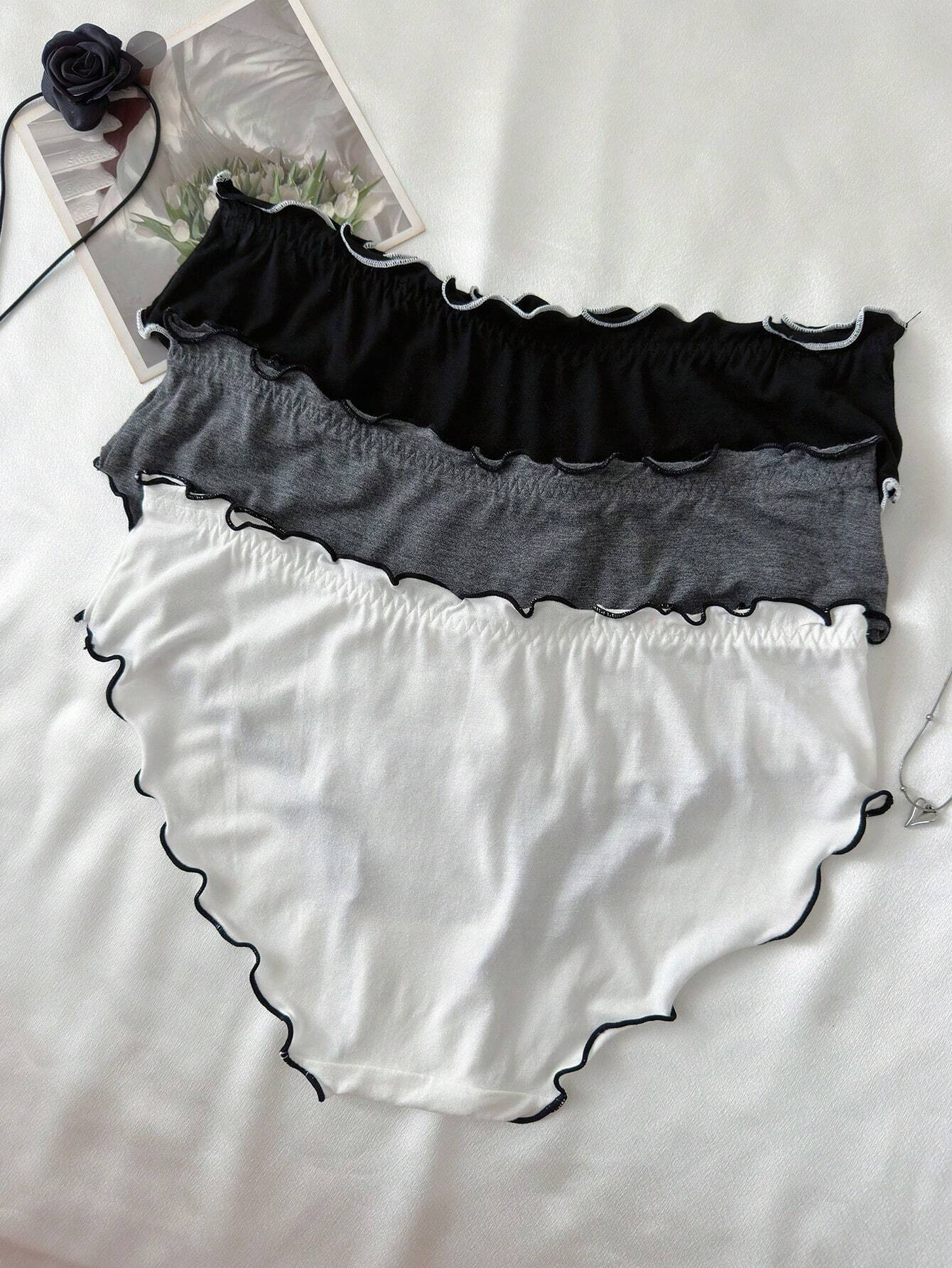 Comfortable And Breathable Lady Triangle Panties With Ruffled Edge