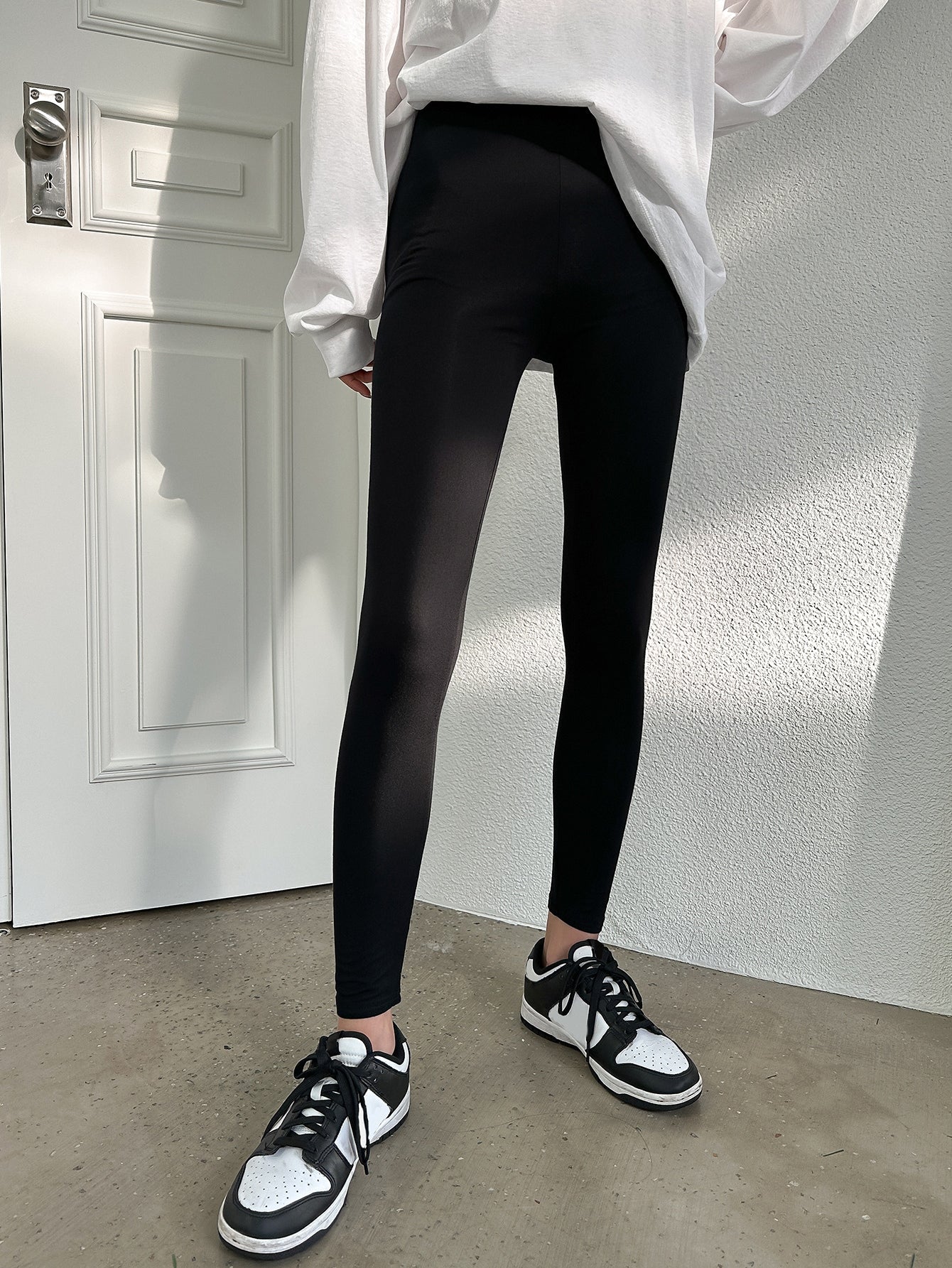 DAZY Solid Elastic Waist Leggings