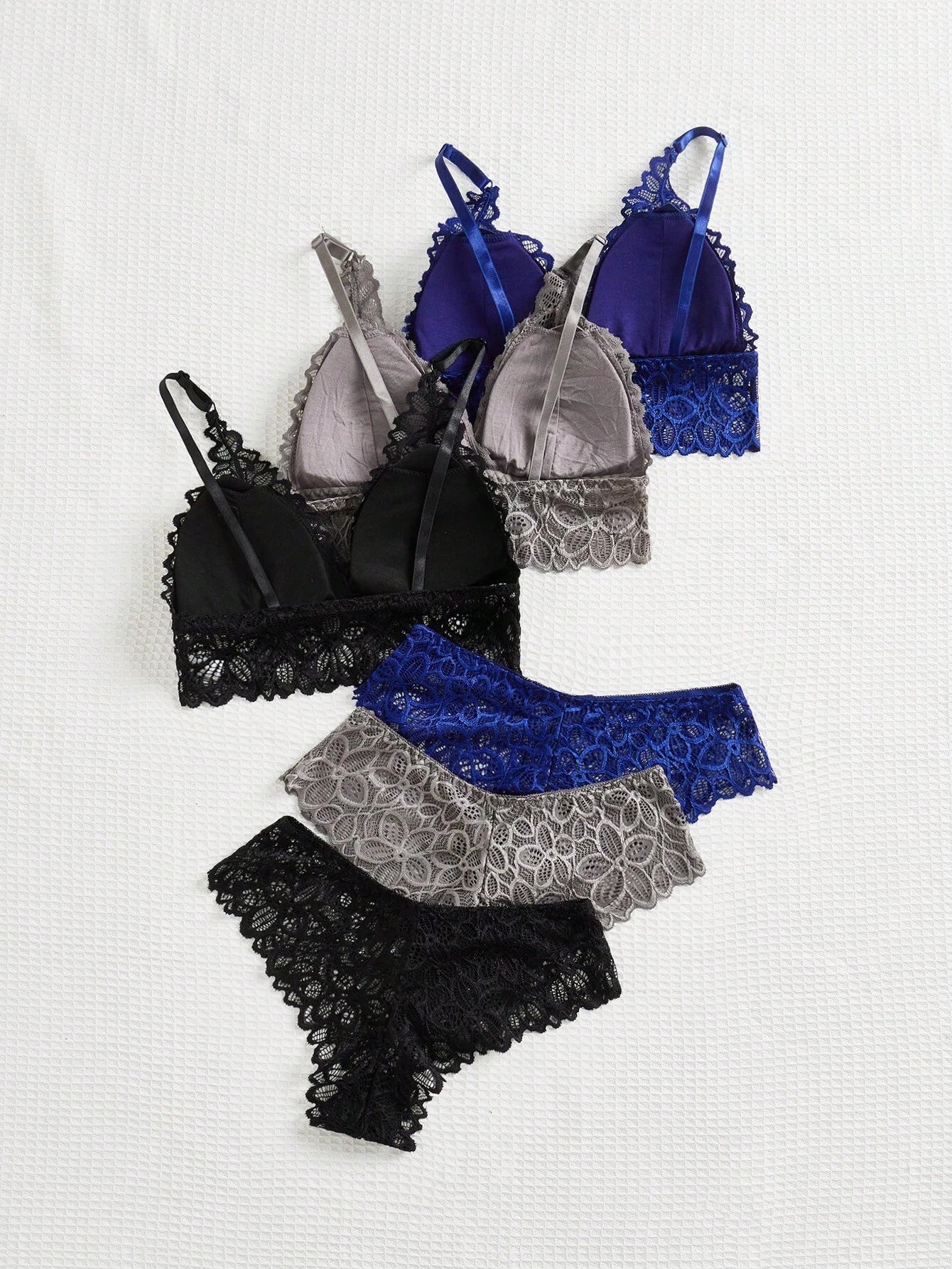 Women's Lace Decorated Bra Set